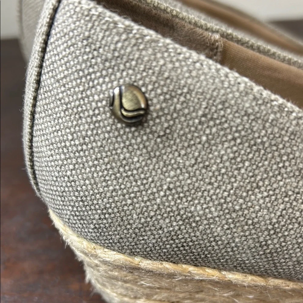 Life Stride Tan Espadrille Peep-Toe Flats Sz 9